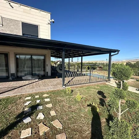Green Valley House *